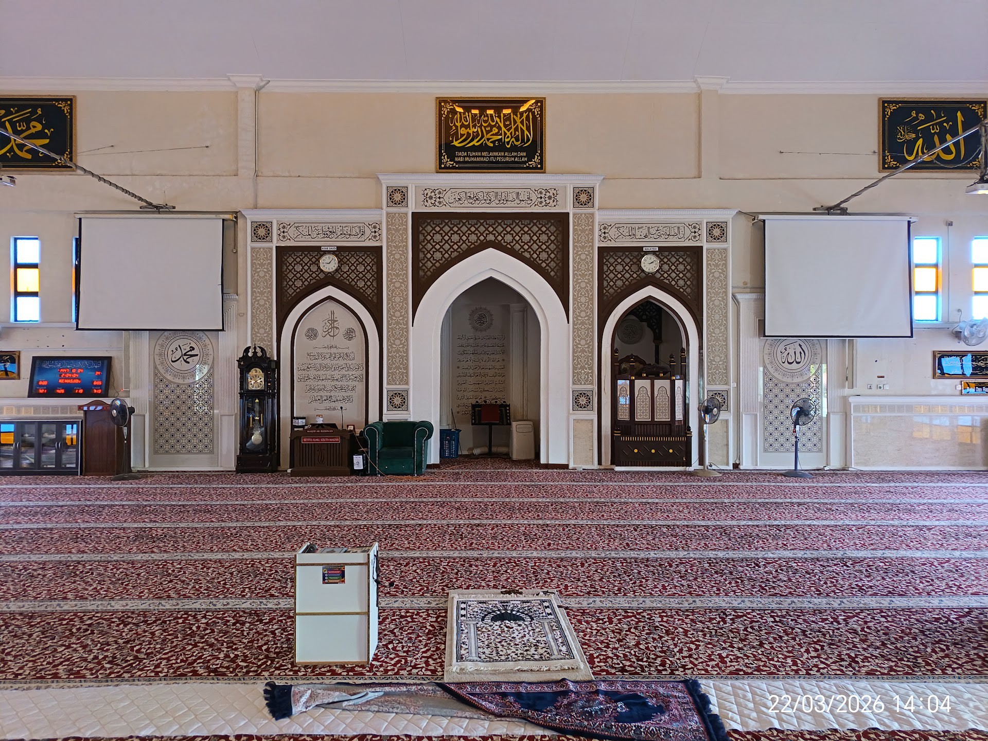Gambar Masjid Ar-Ridhwan Sungai Tong (Masjid Kerajaan)