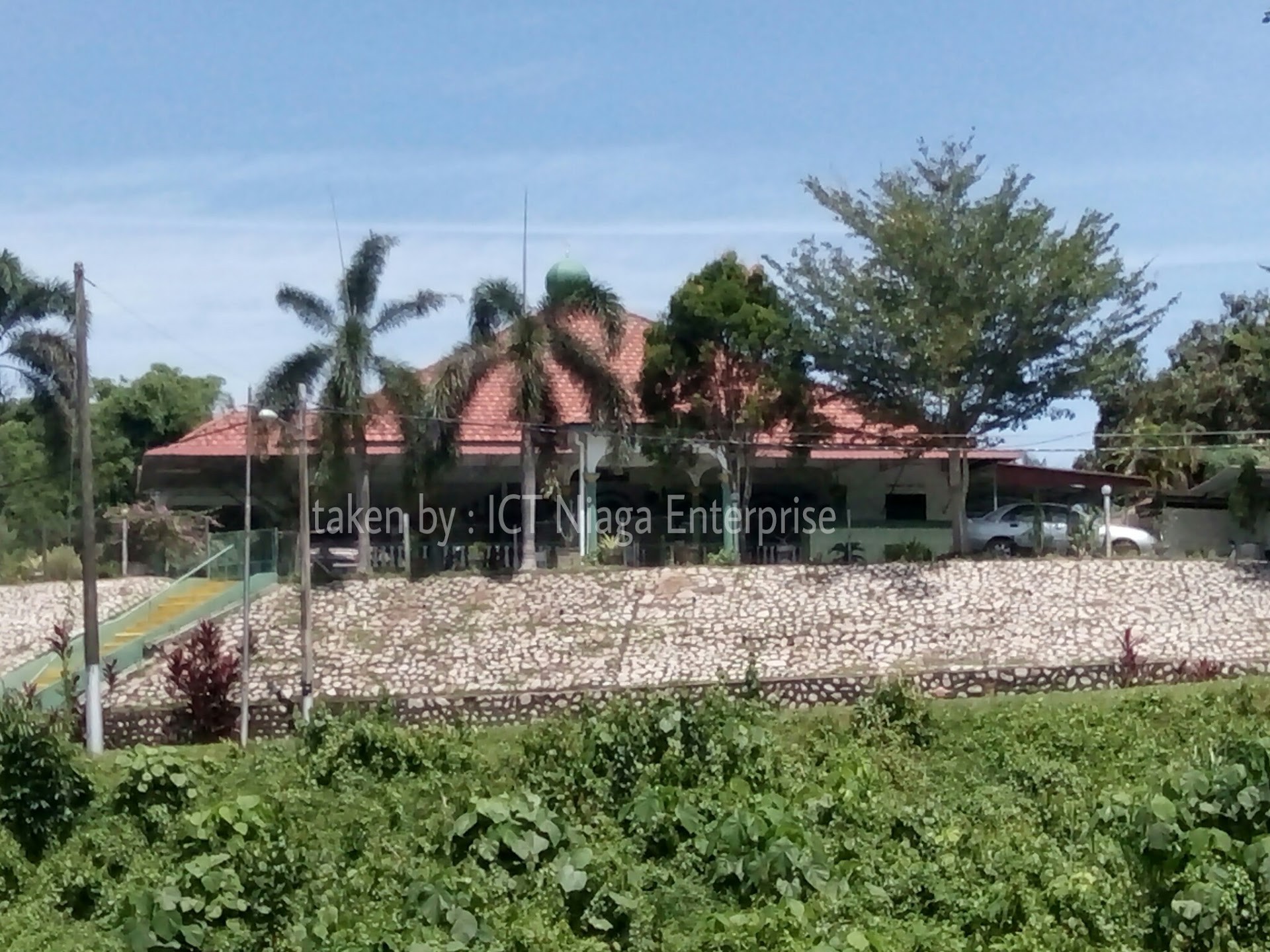 Gambar Masjid Al-Qaniteen Tanjung Rimau