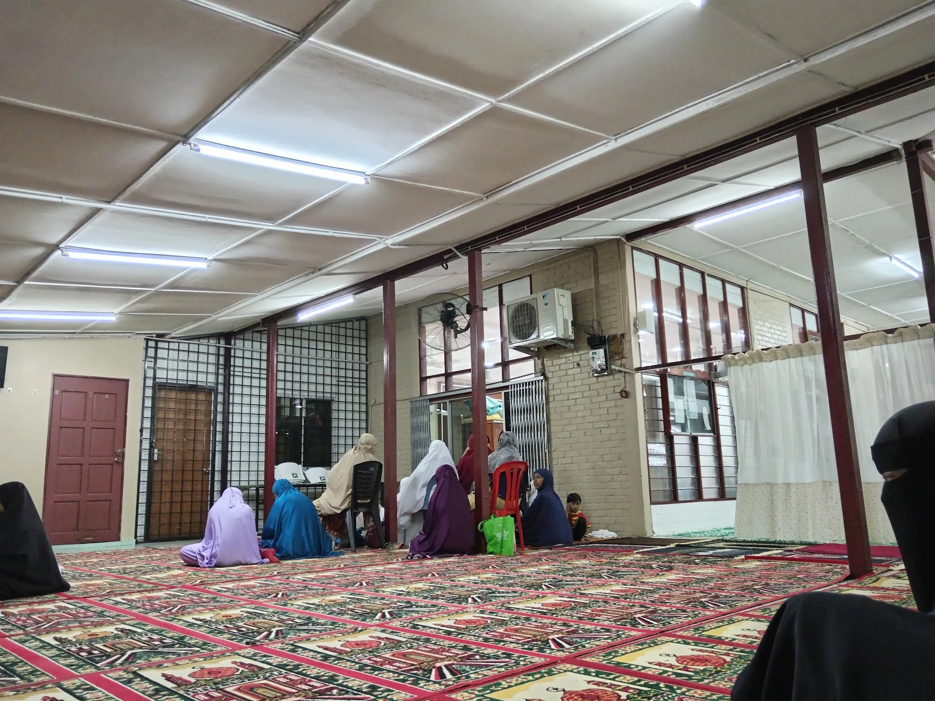 Gambar Masjid An Nur Melekek Dalam