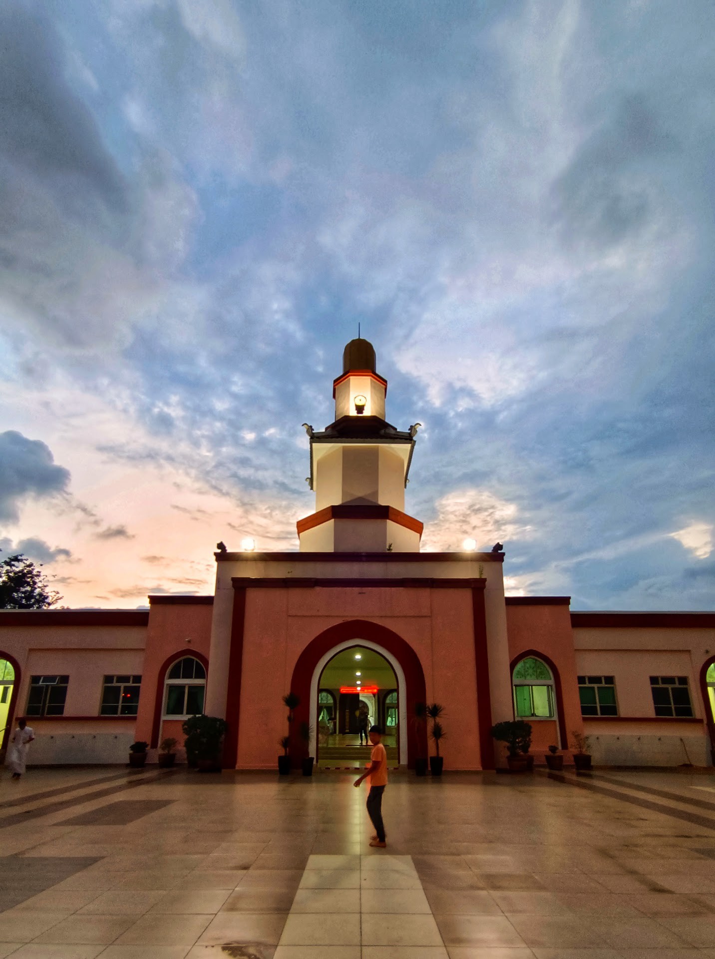 Gambar Masjid Salmah Khamis