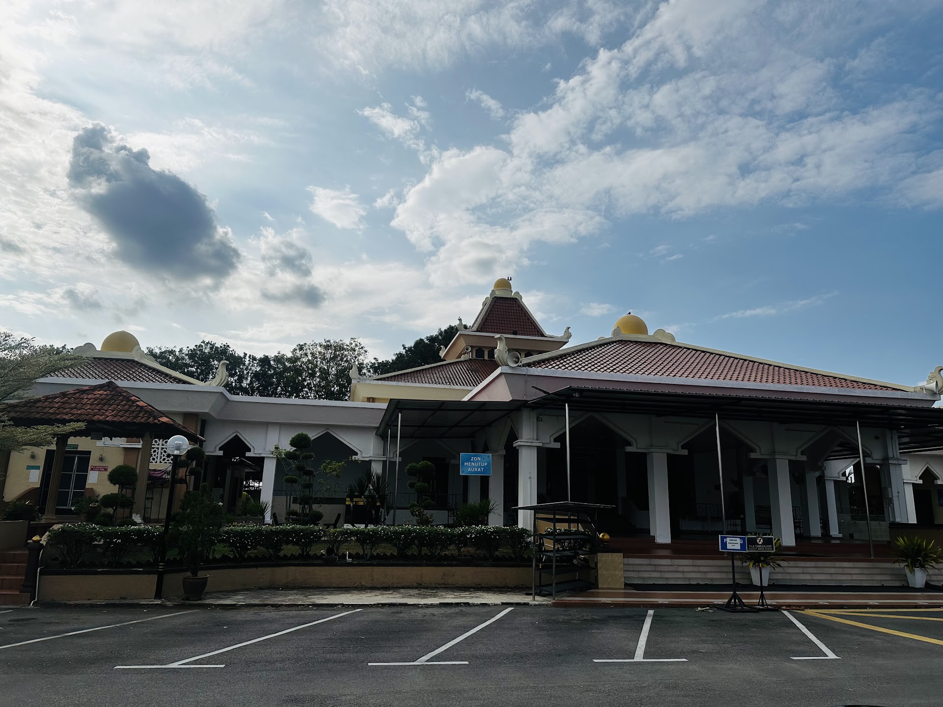 Gambar Masjid Nurul Hidayah Pulau Samak