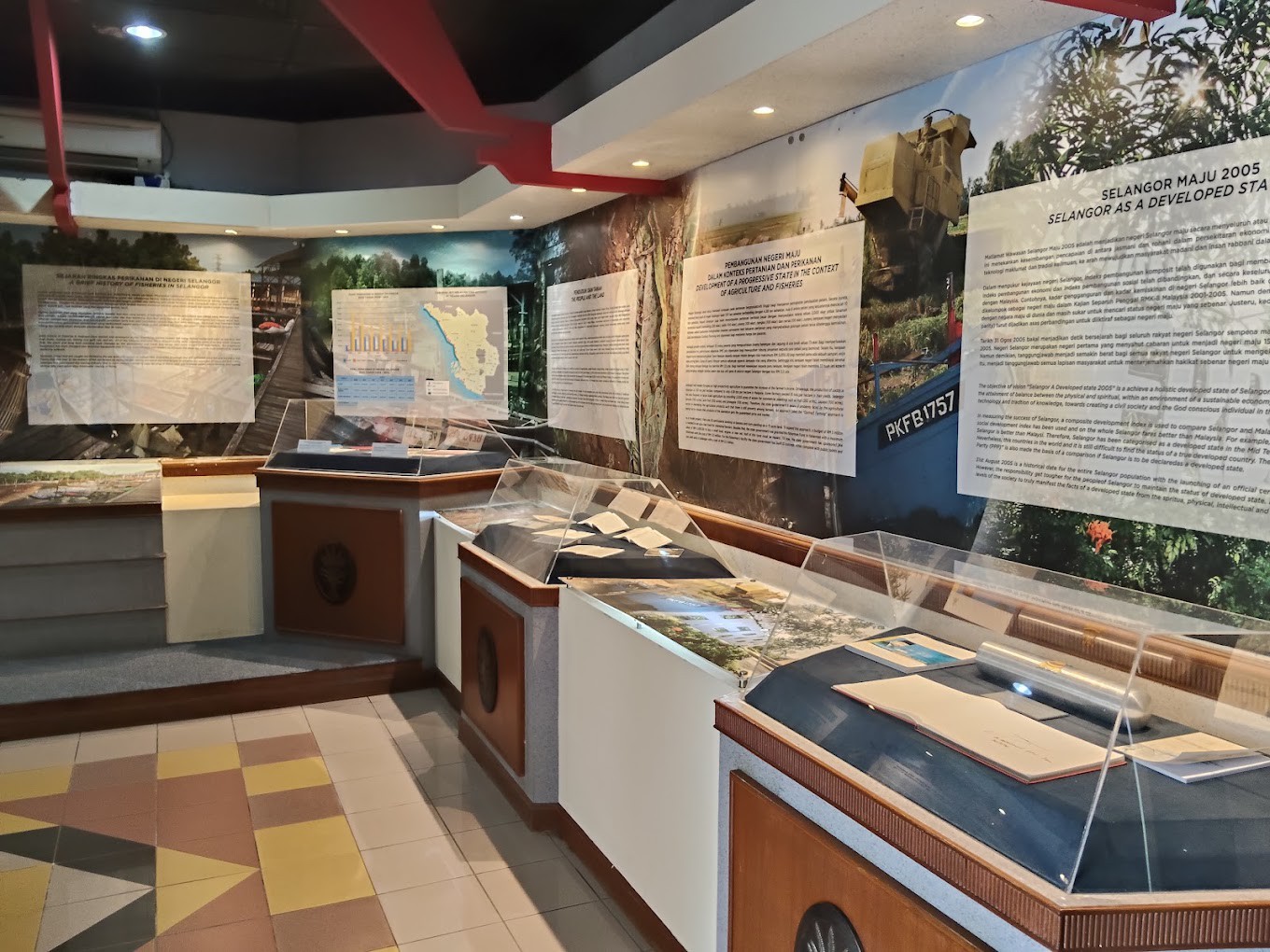 Gambar galeri Muzium Daerah Sabak Bernam
