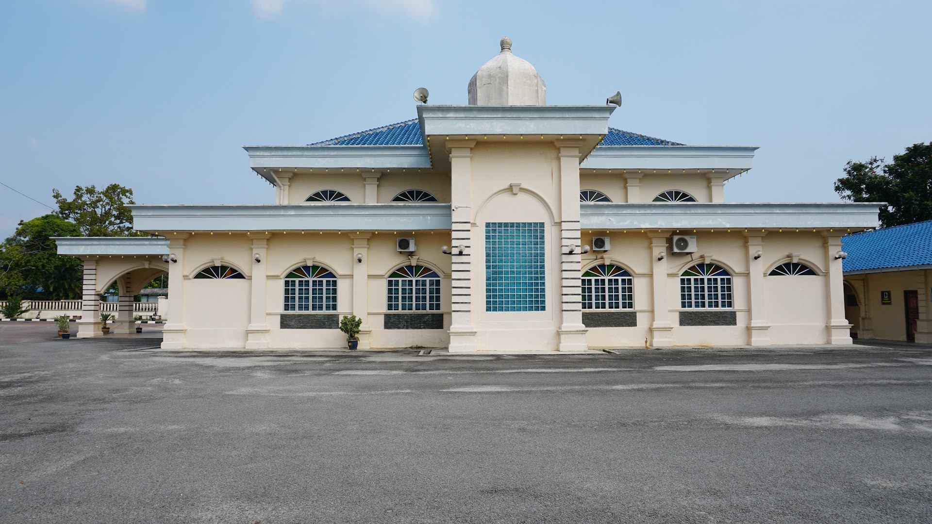 Gambar Masjid Al-Hadi Kampung Makam