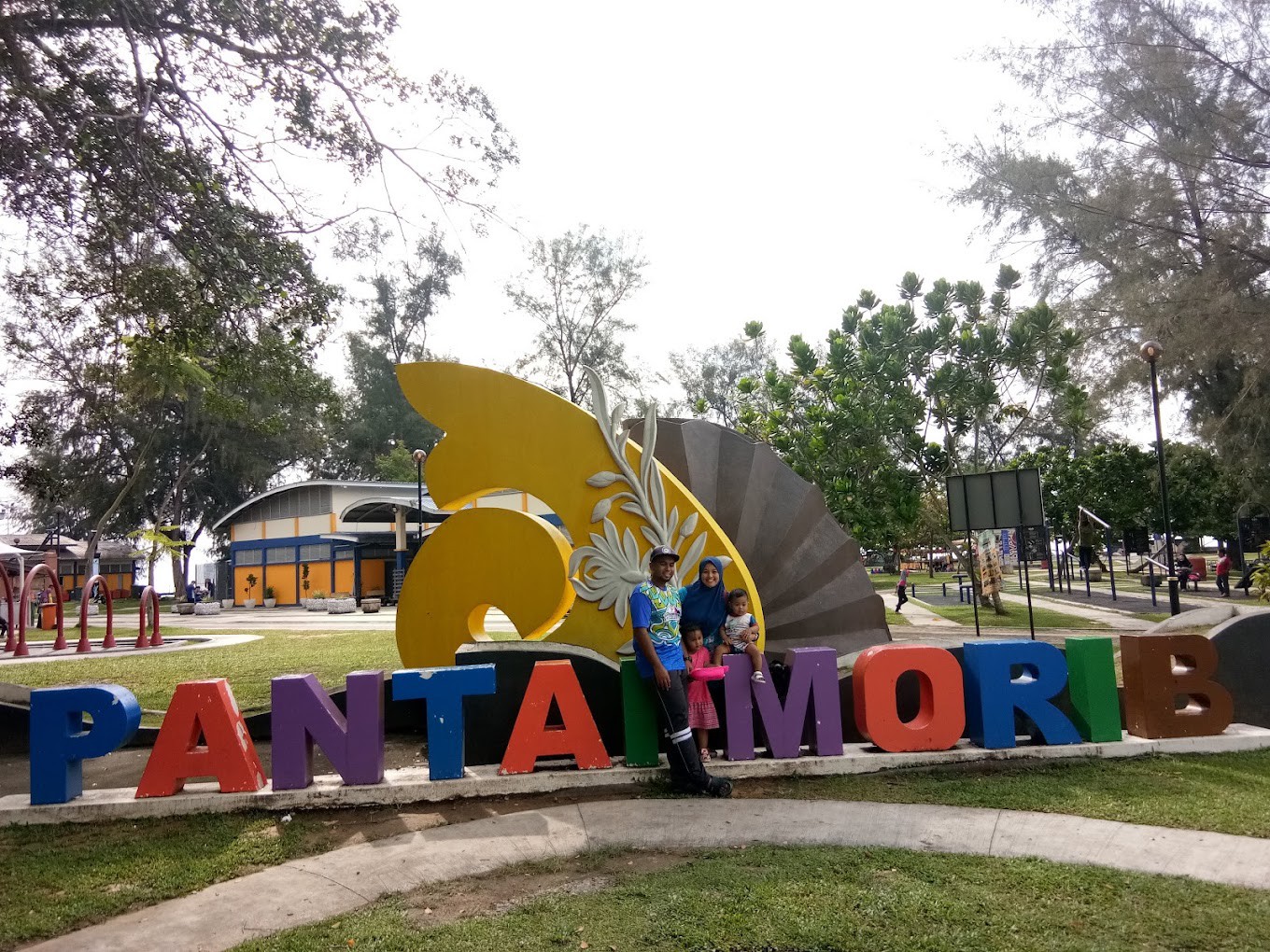 Gambar galeri Pantai Morib