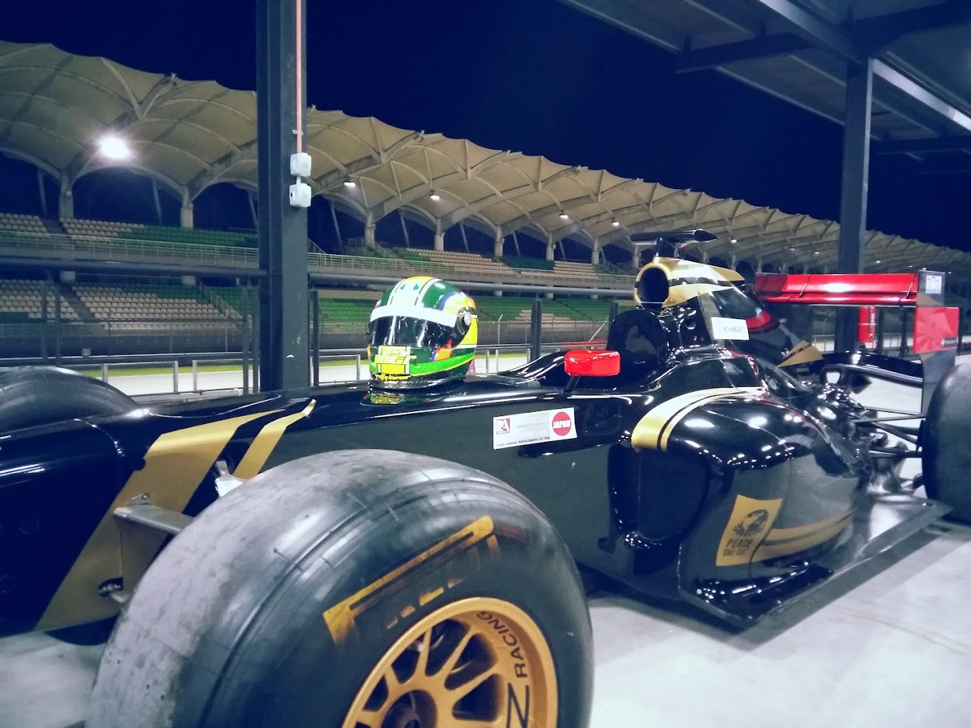 Gambar galeri PETRONAS Sepang International Circuit