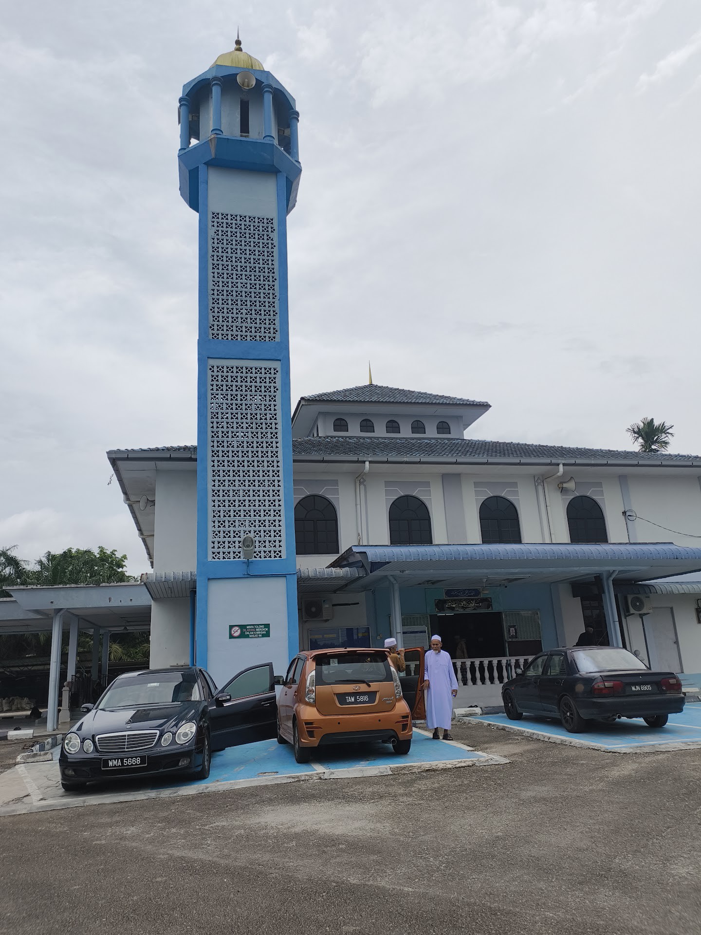 Gambar Masjid Ar Rahim Parit Bakar Darat