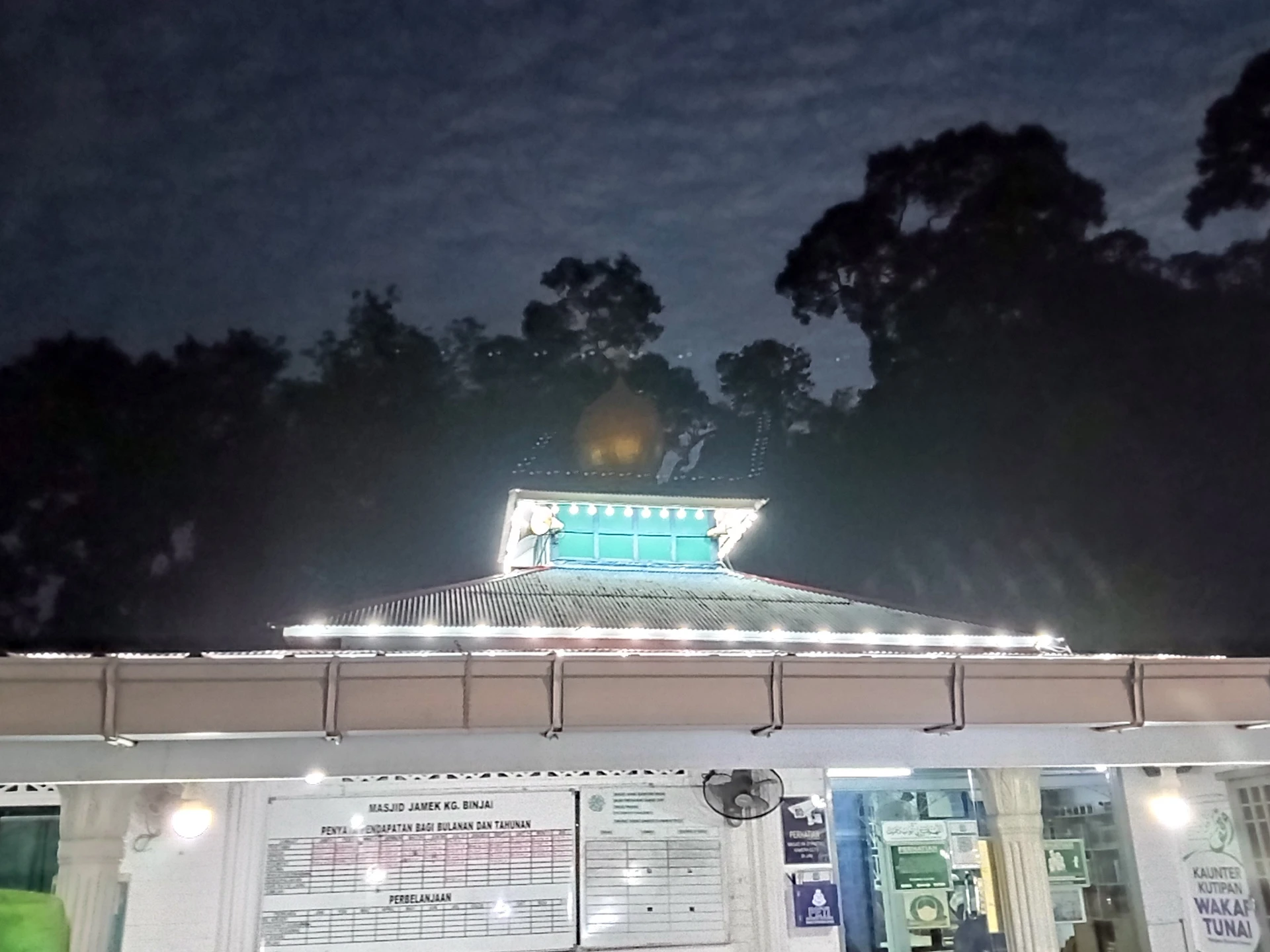Gambar Masjid Kampong Binjai