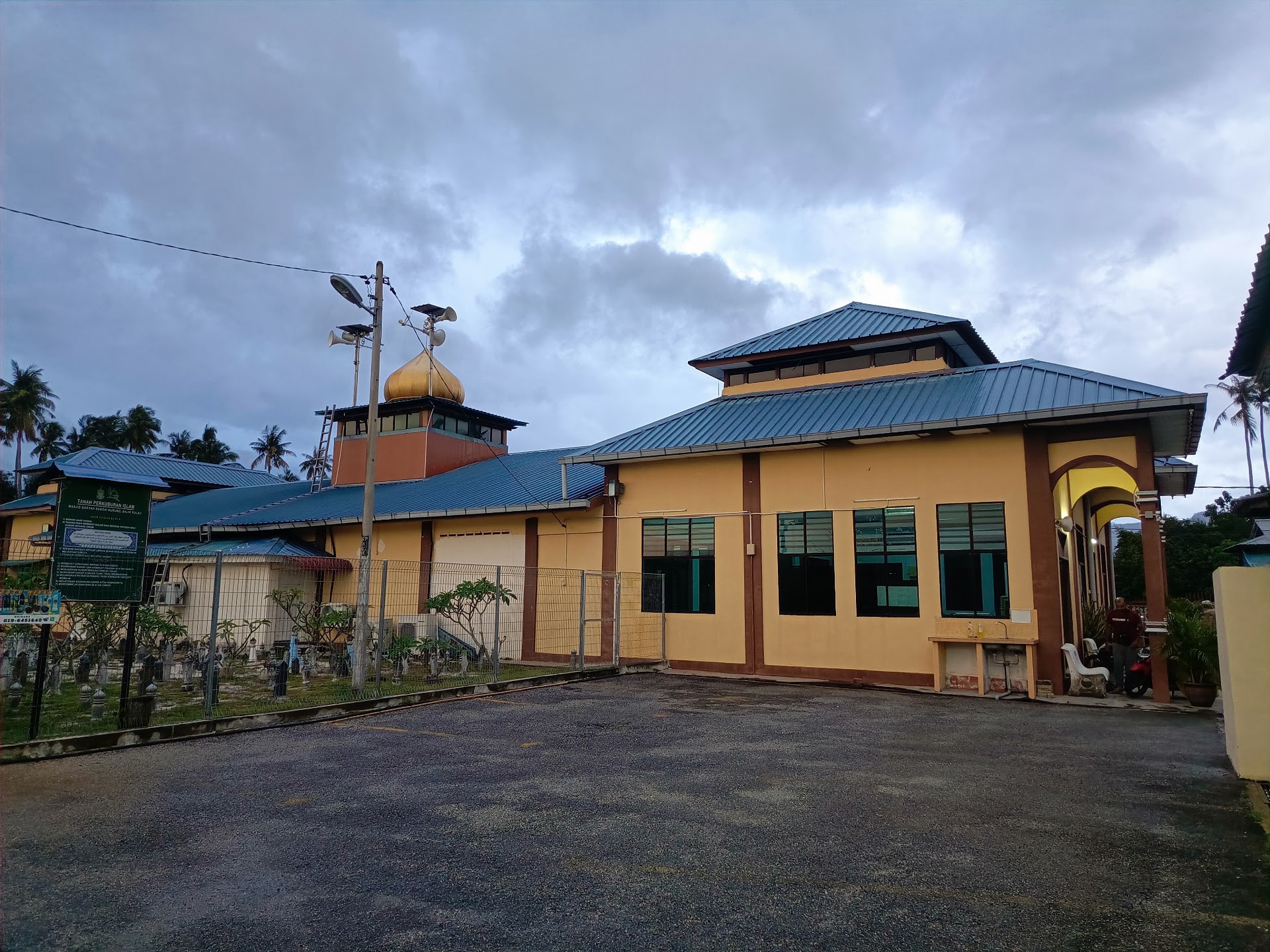 Gambar Masjid Sungai Burung