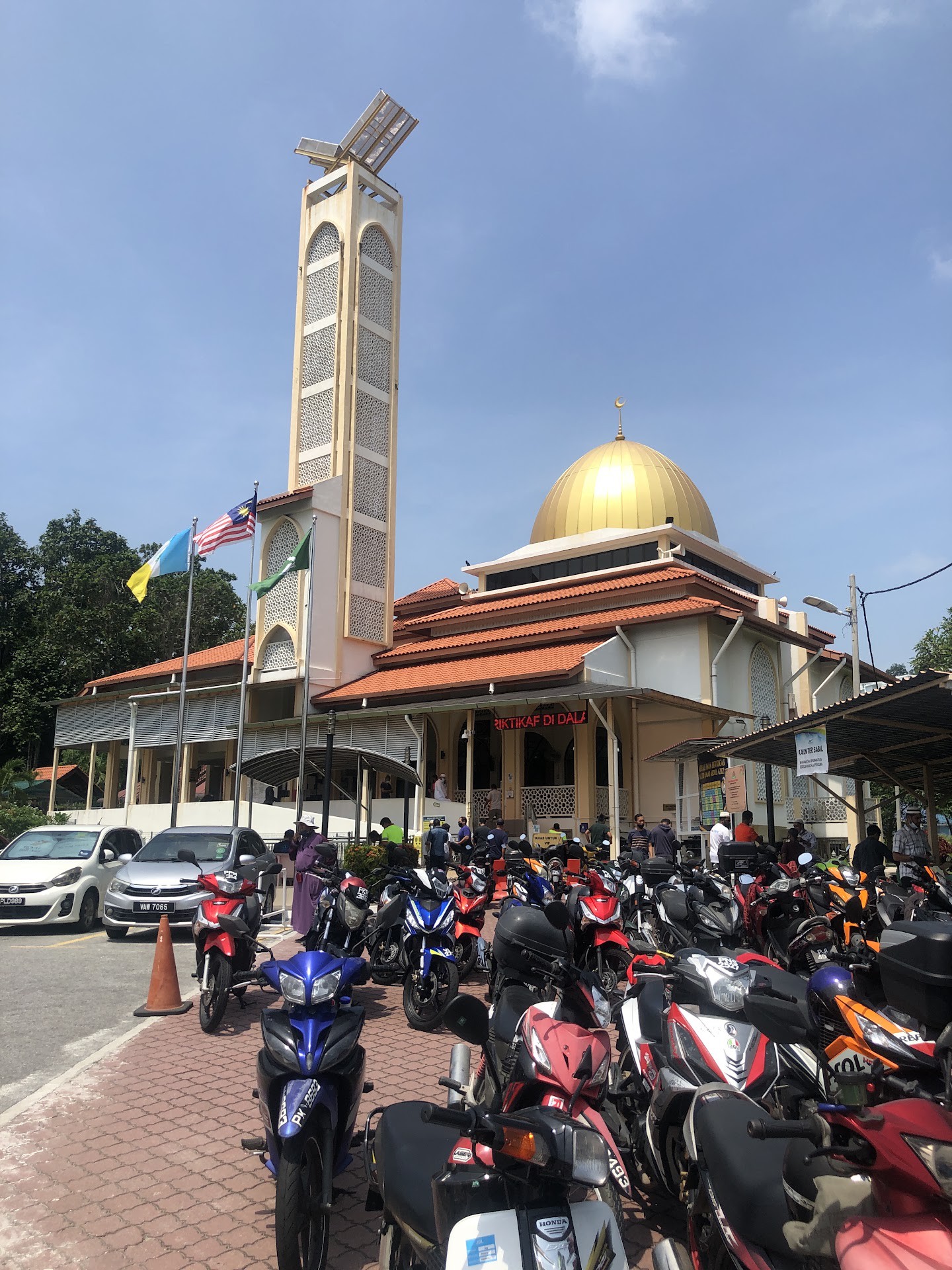Gambar Masjid Umar Abdul Aziz Batu Maung