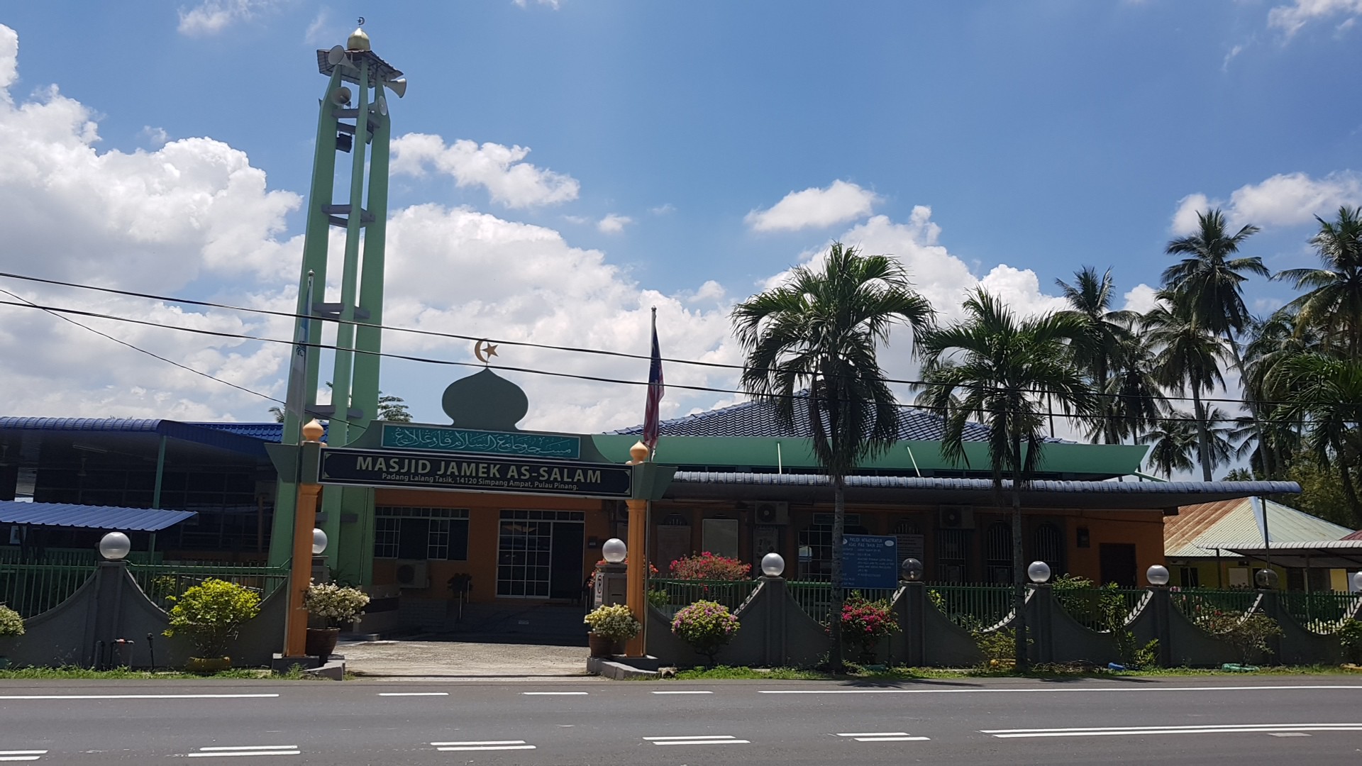 Gambar Masjid As Salam Padang Lalang