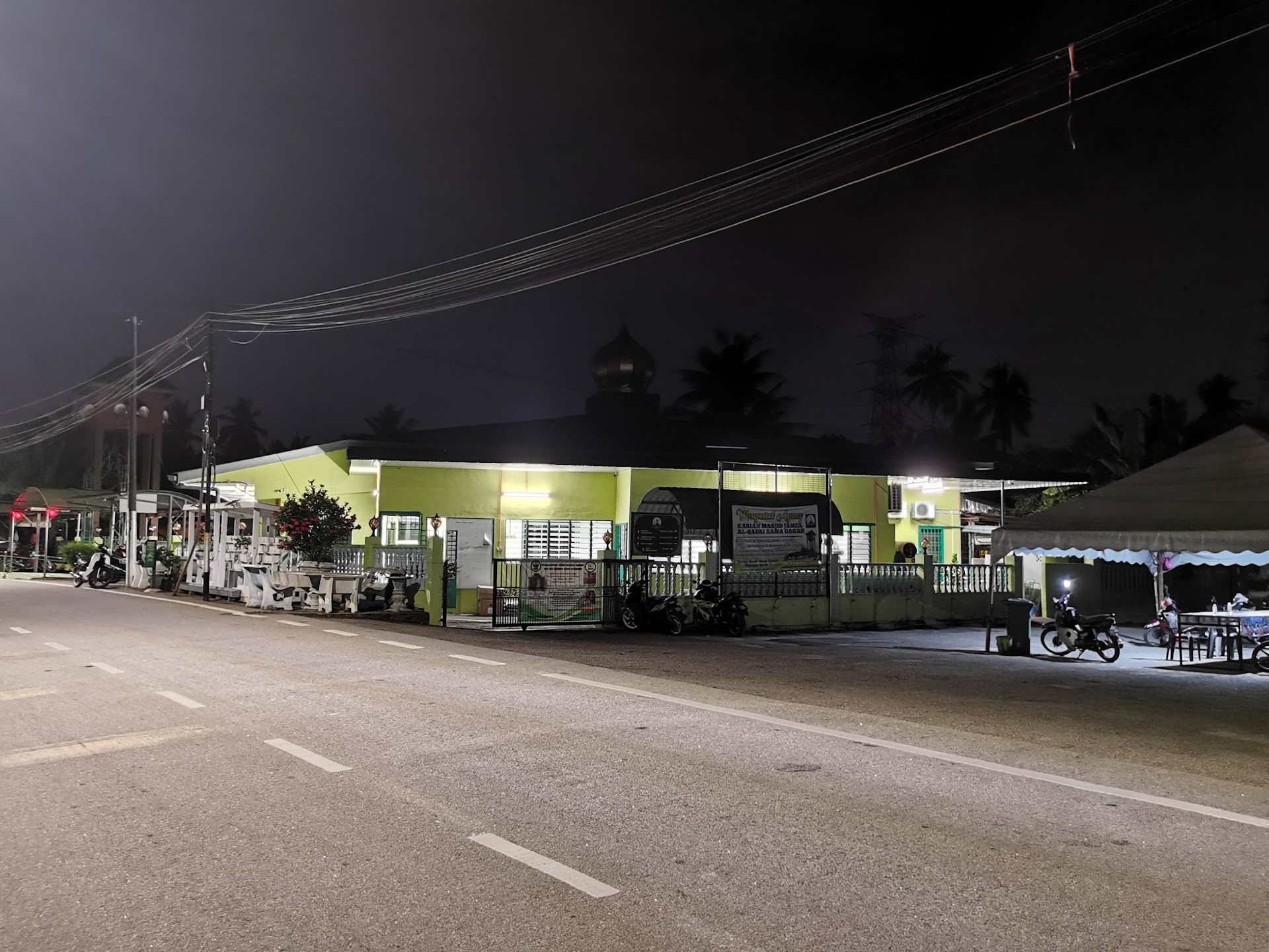 Gambar Masjid Sama Gagah
