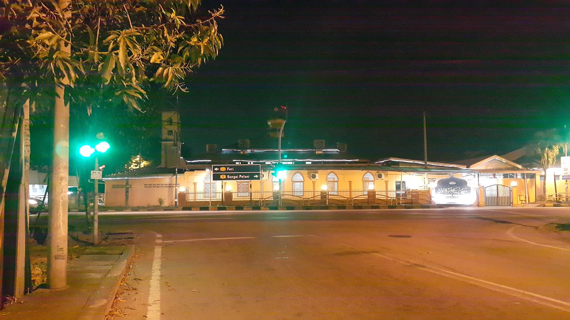 Gambar Masjid Kubang Buaya