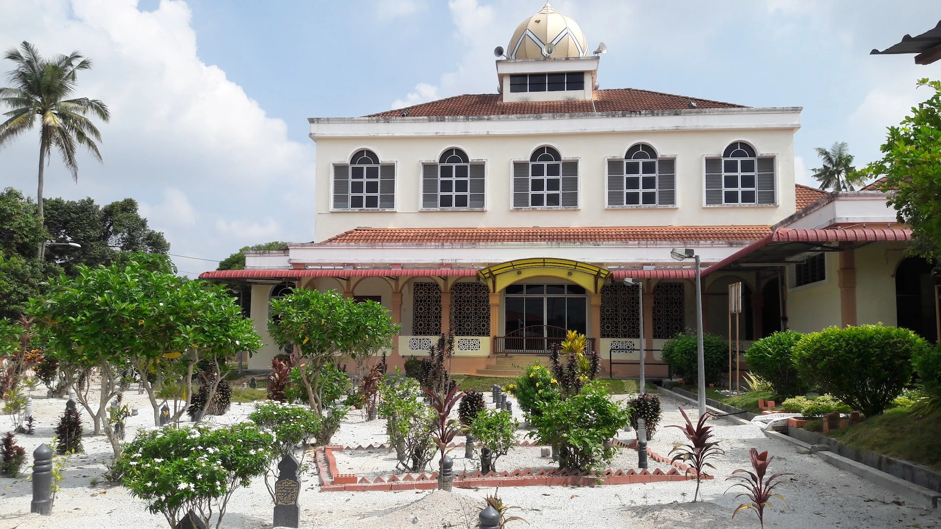 Gambar Masjid Lahar Tembun