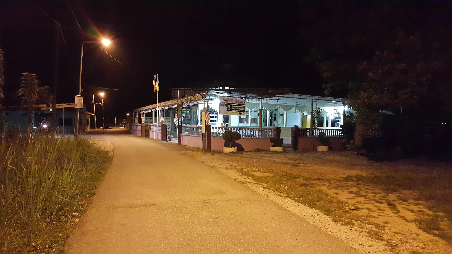 Gambar Masjid Sungai Kedak