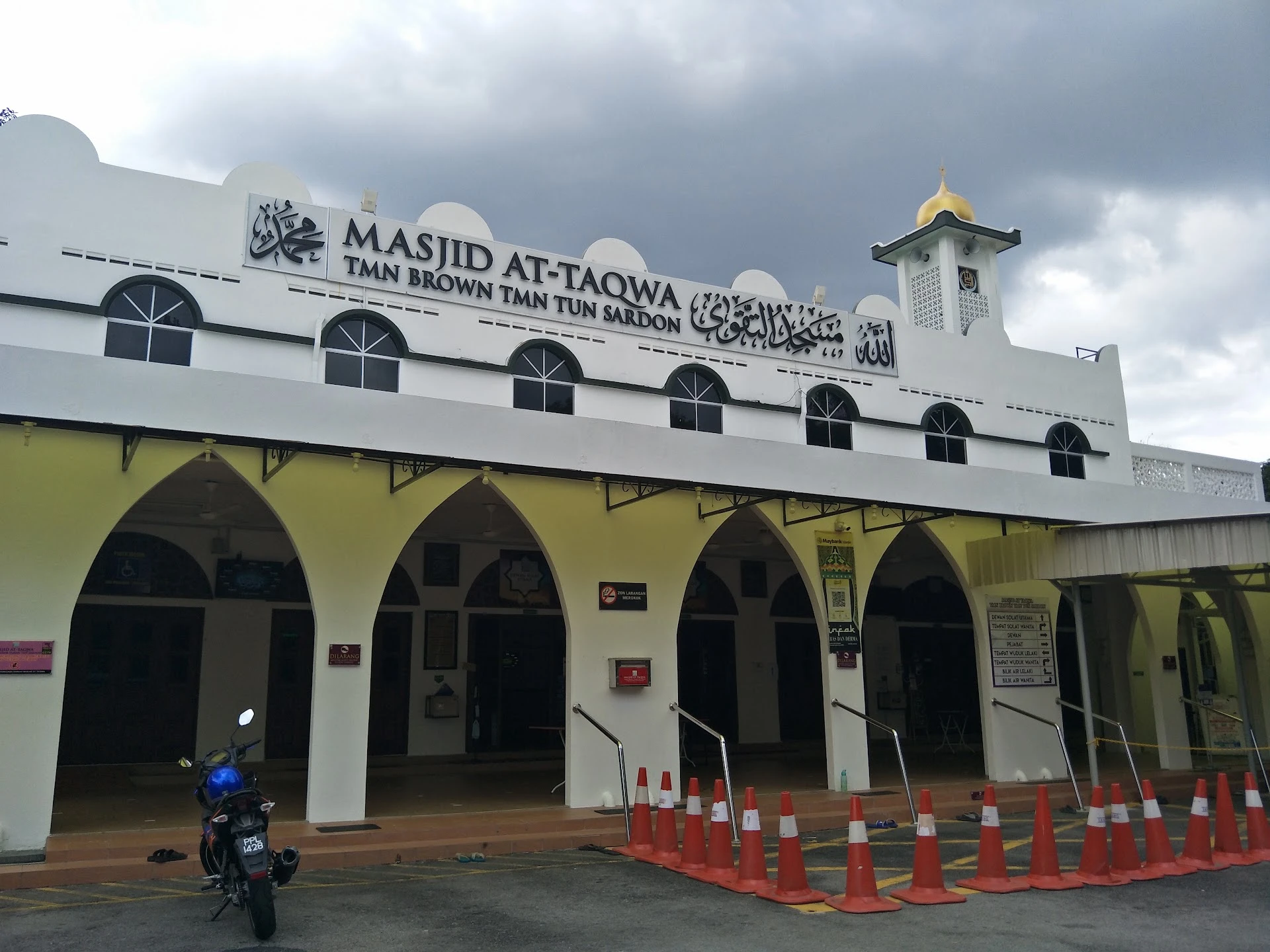 Gambar Masjid At-Taqwa Tmn Brown Tmn Tun Sardon