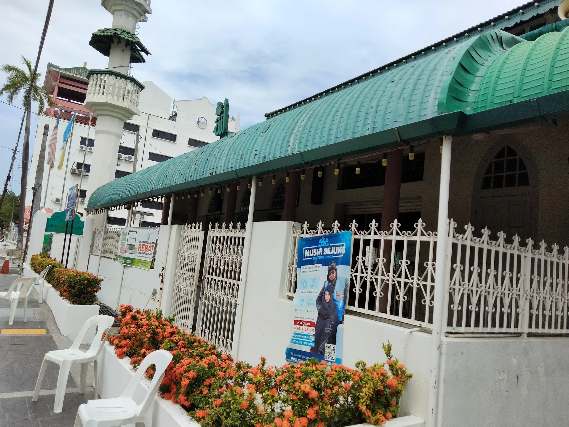 Gambar Masjid Jamek Jalan Hatin