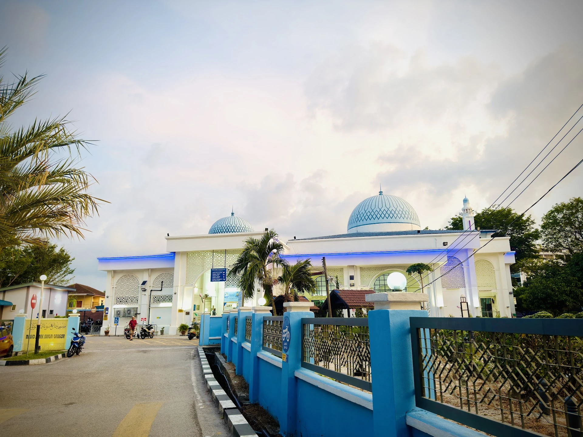 Gambar Masjid Jamek Sungai Gelugor