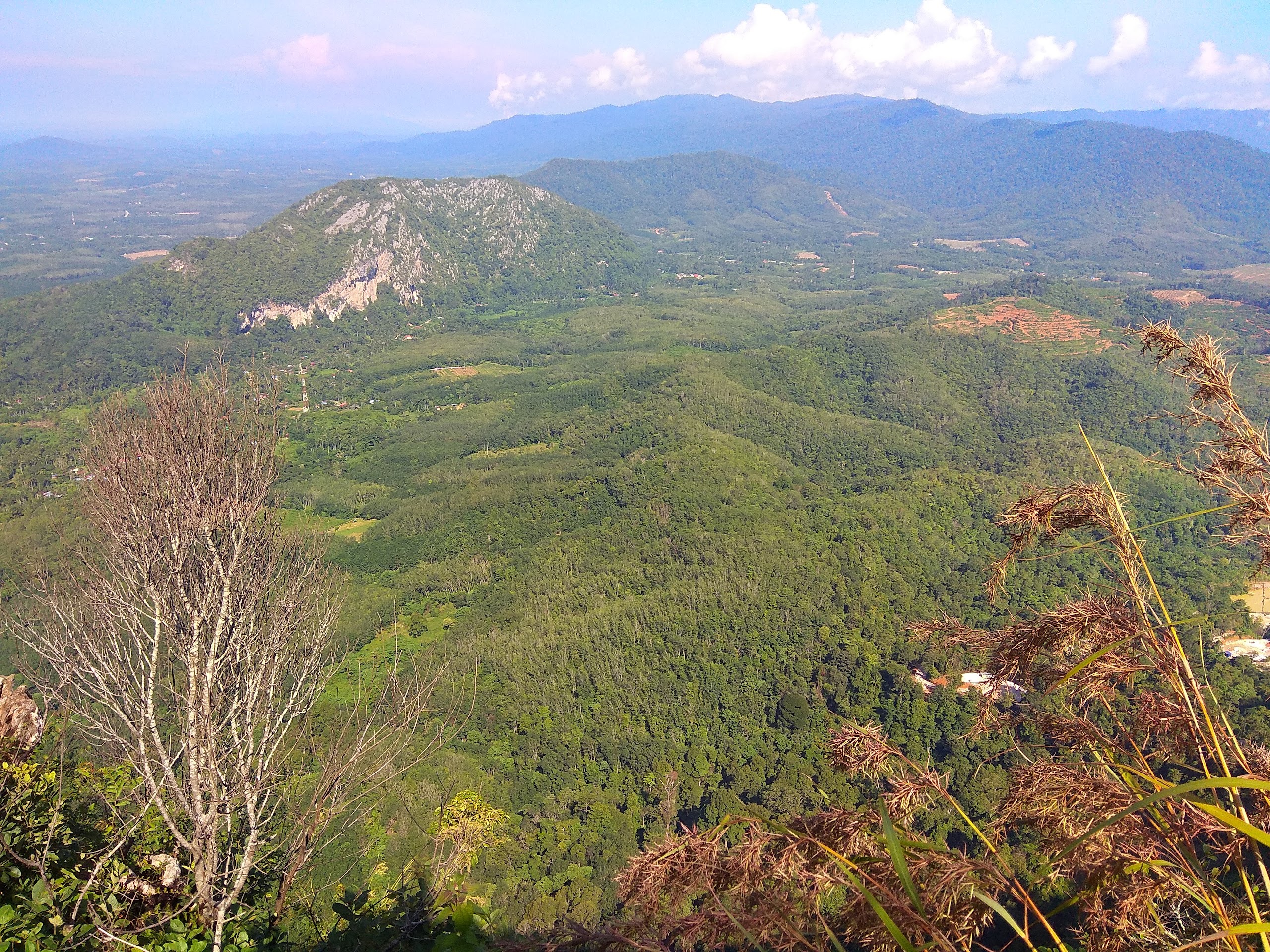 Gambar Gunung Baling