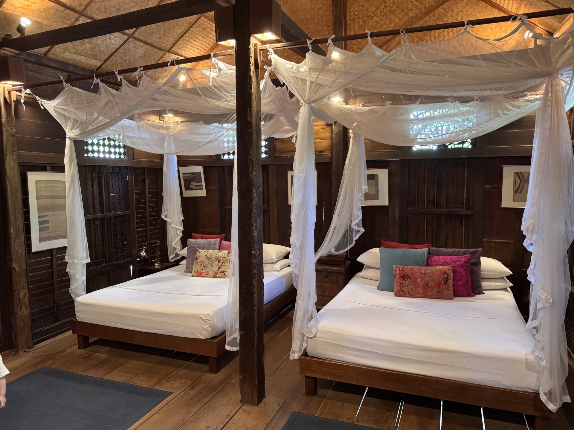 Bon Ton Restaurant & Resort — Sorotan tempat