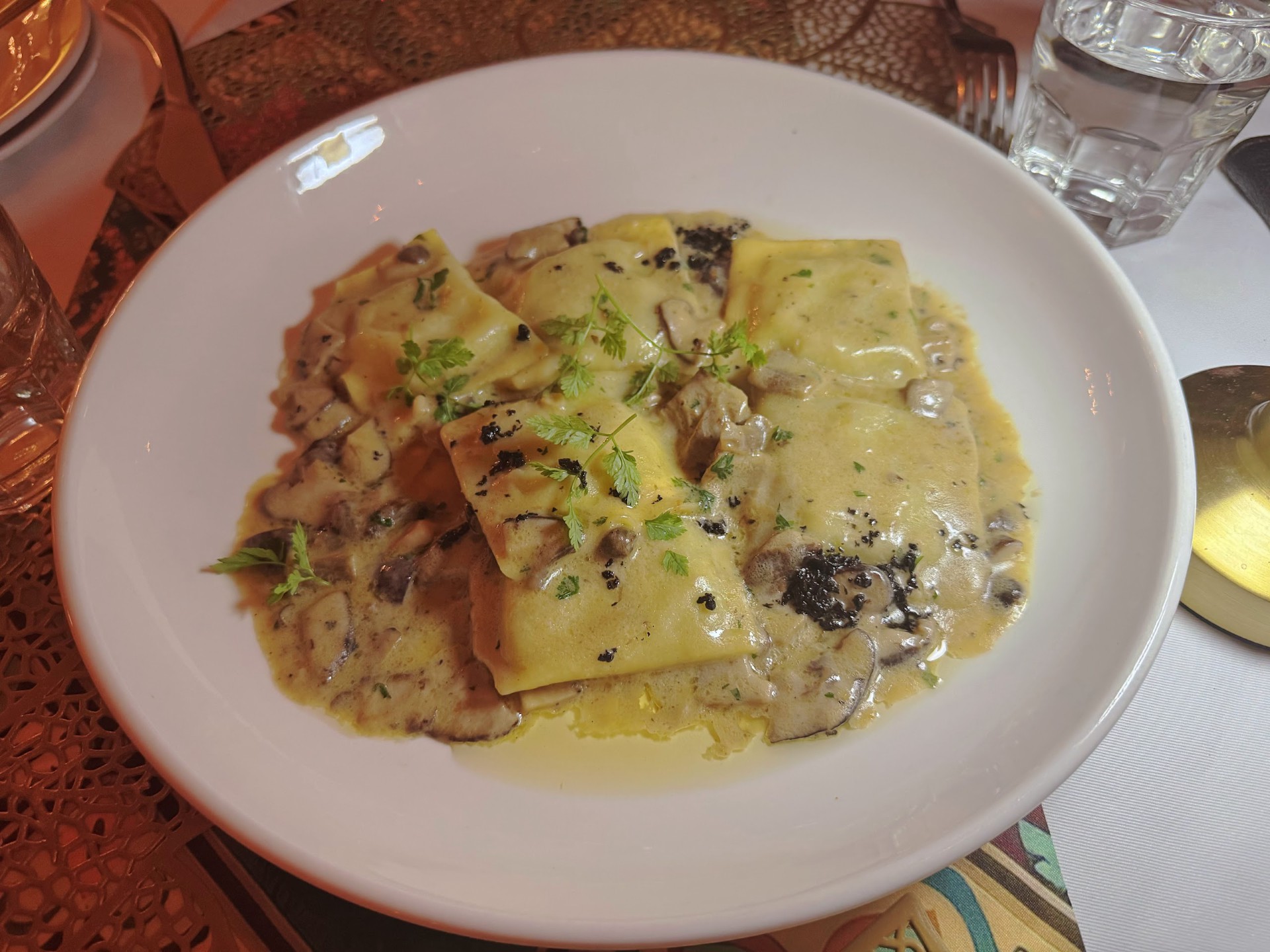 Suffolk House Restaurant — Sudut tambahan 1