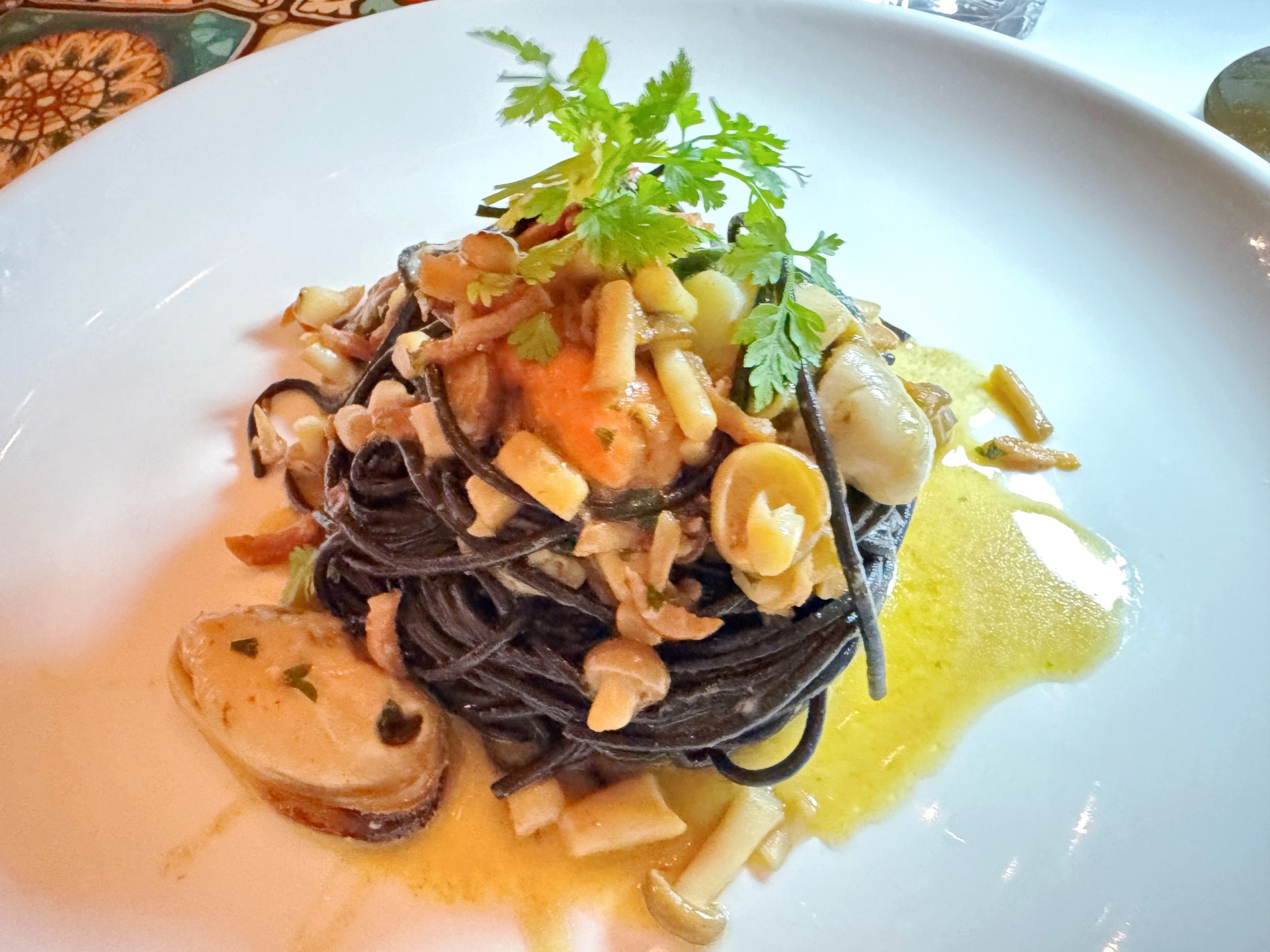Suffolk House Restaurant — Sorotan tempat