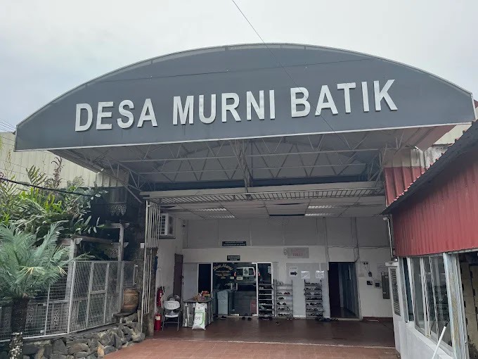 Gambar Kilang Desa Murni Batik — Kilang Utama Pulau Rusa