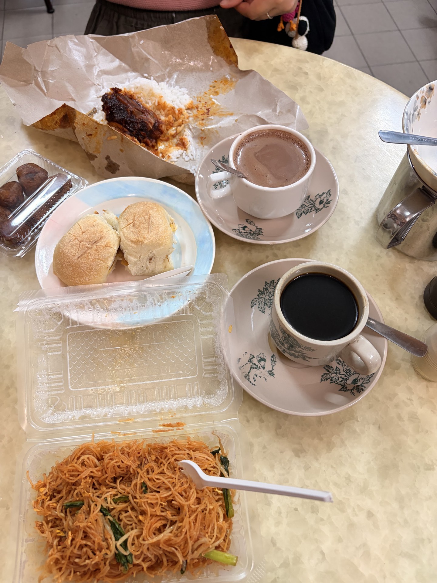 Hai Peng Kopitiam (Chukai) — Sorotan tempat