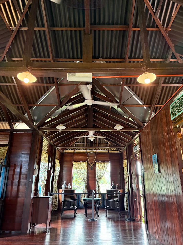 Gambar galeri Galeri Rumah Lat