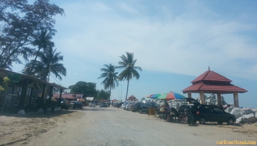 Gambar galeri Pantai Cahaya Bulan