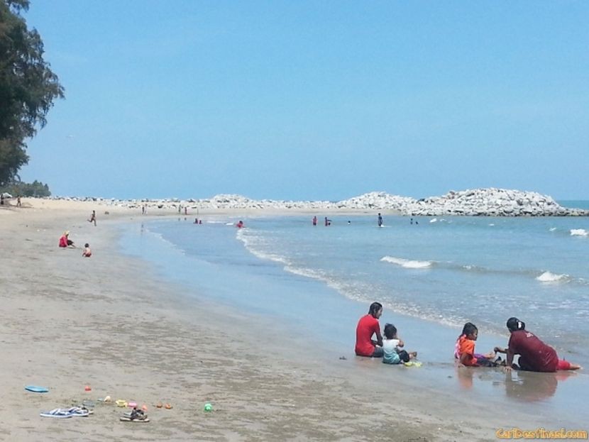 Gambar galeri Pantai Irama