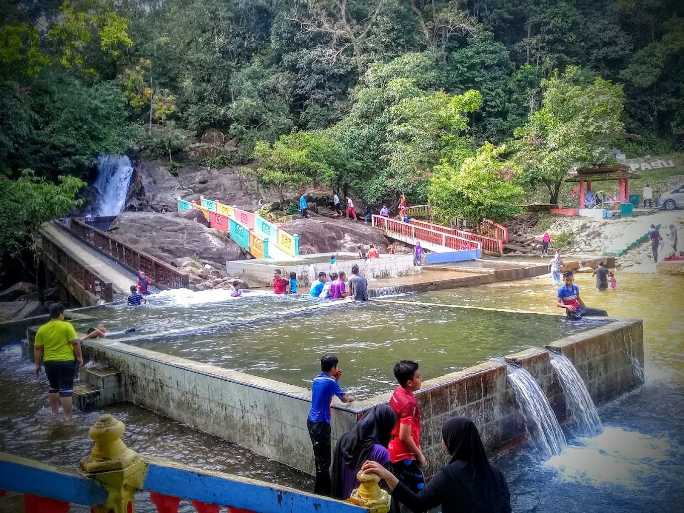 Gambar galeri Air Terjun Jeram Pasu