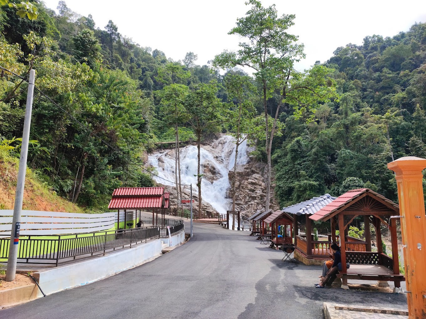Gambar galeri Lata Berangin