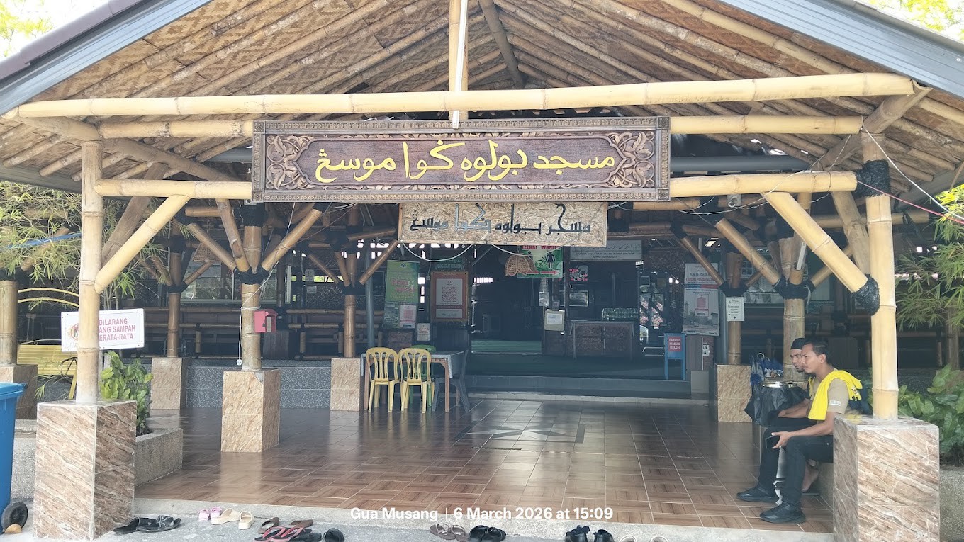 Gambar galeri Masjid Buluh Gua Musang