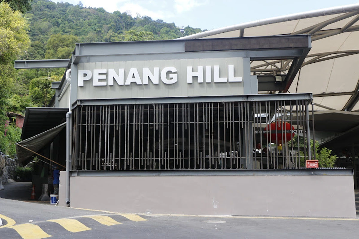 Gambar Bukit Bendera (Stesen Bawah)