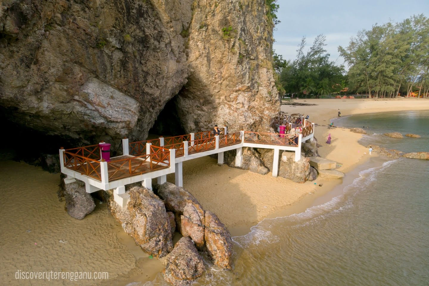 Gambar Pantai Bukit Keluang