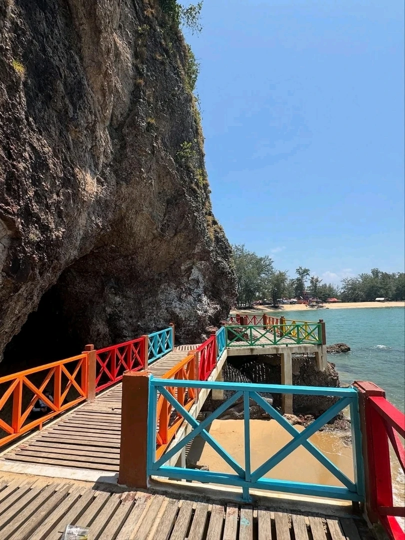Pantai Bukit Keluang — galeri 1