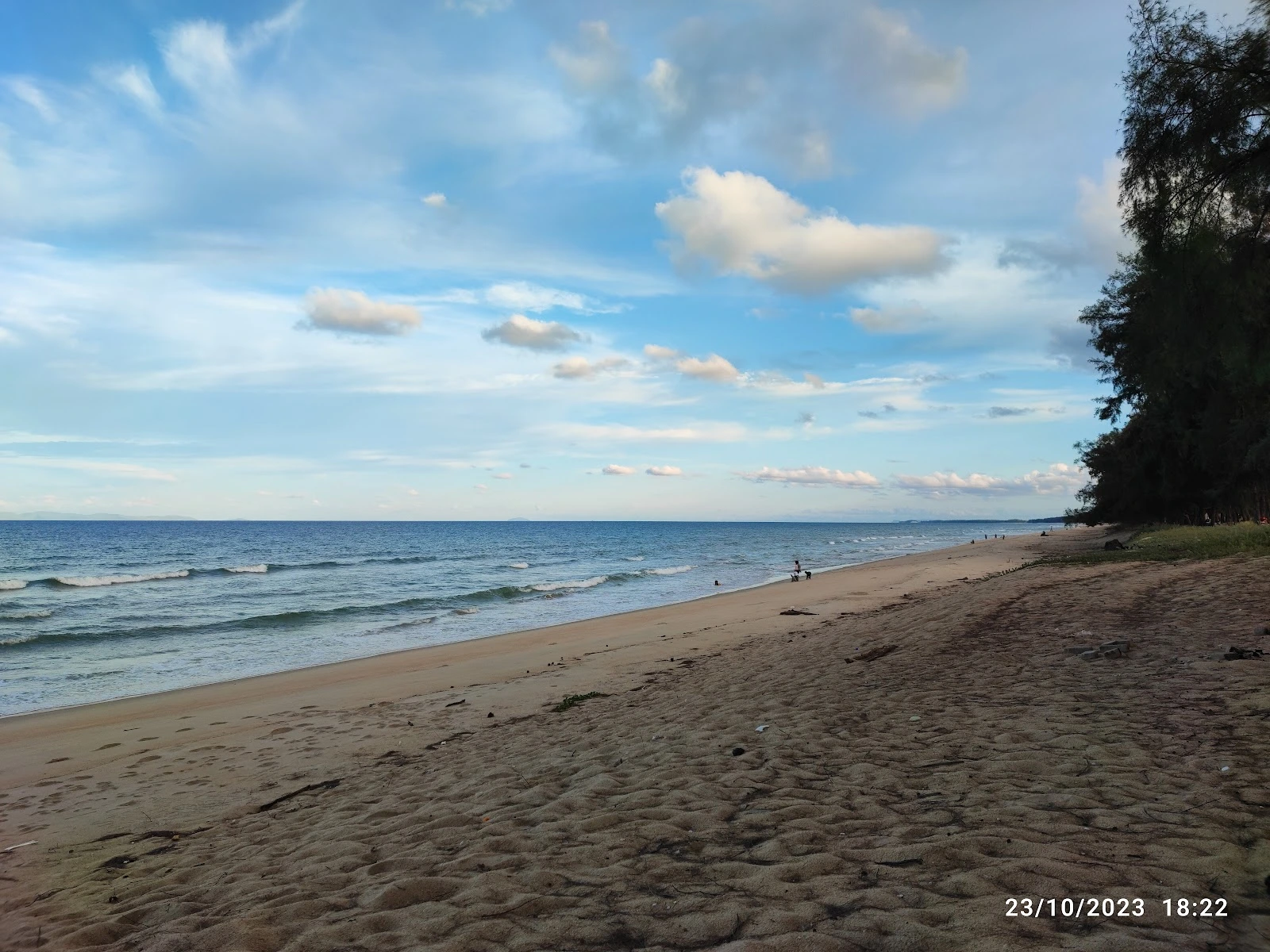Gambar Pantai Air Tawar