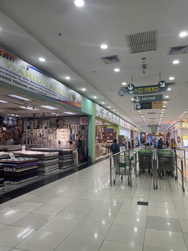 Gambar galeri Giant Seri Kembangan