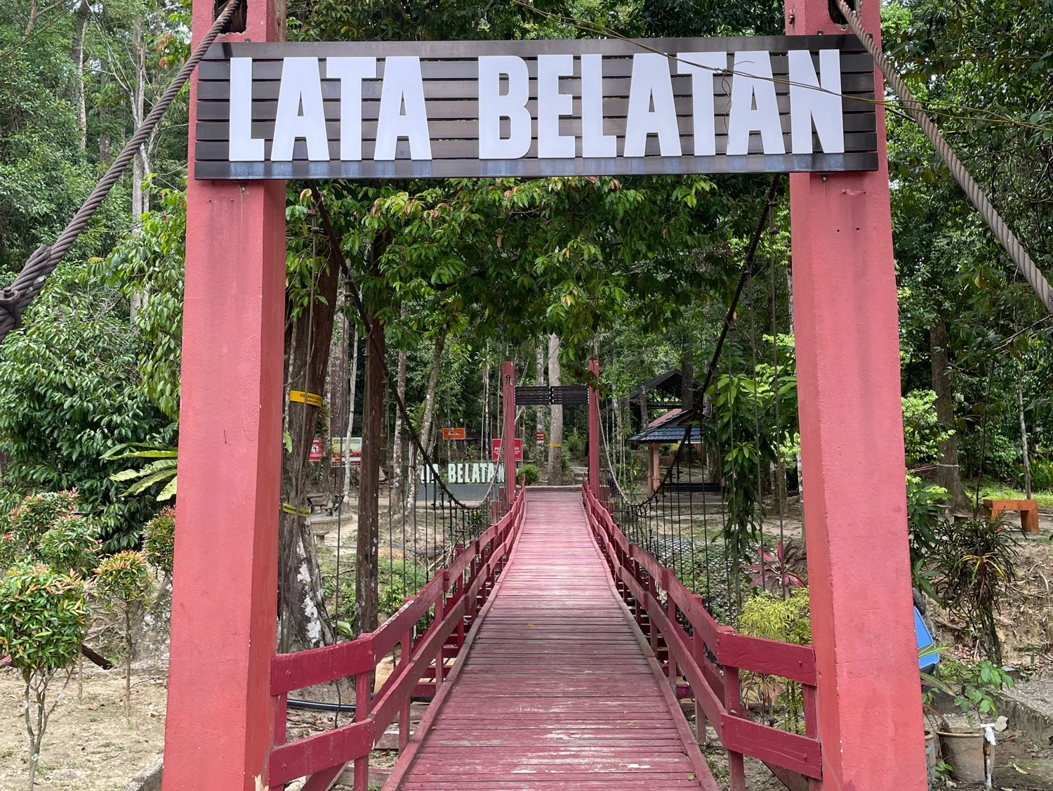 Lata Belatan Waterfall — galeri 2