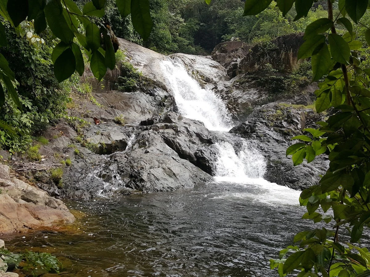 Sekayu Waterfall (Air Terjun Sekayu) — galeri 1