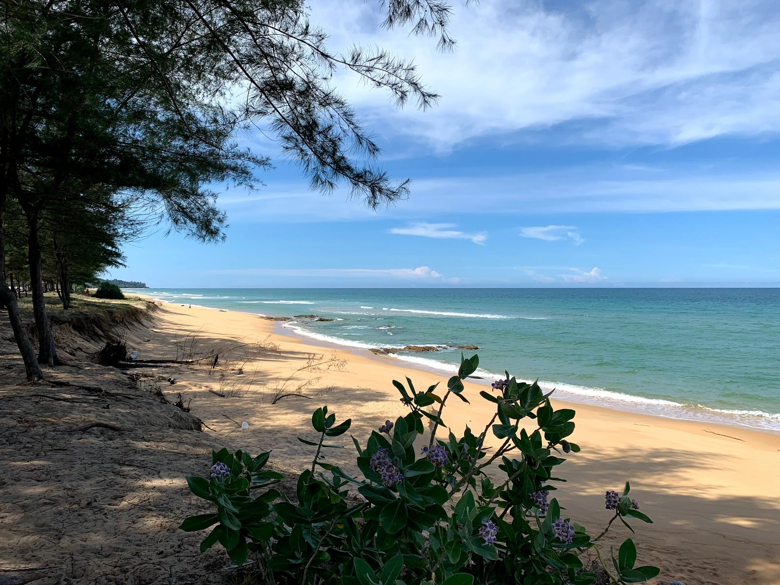 Gambar Pantai Tanjung Jara