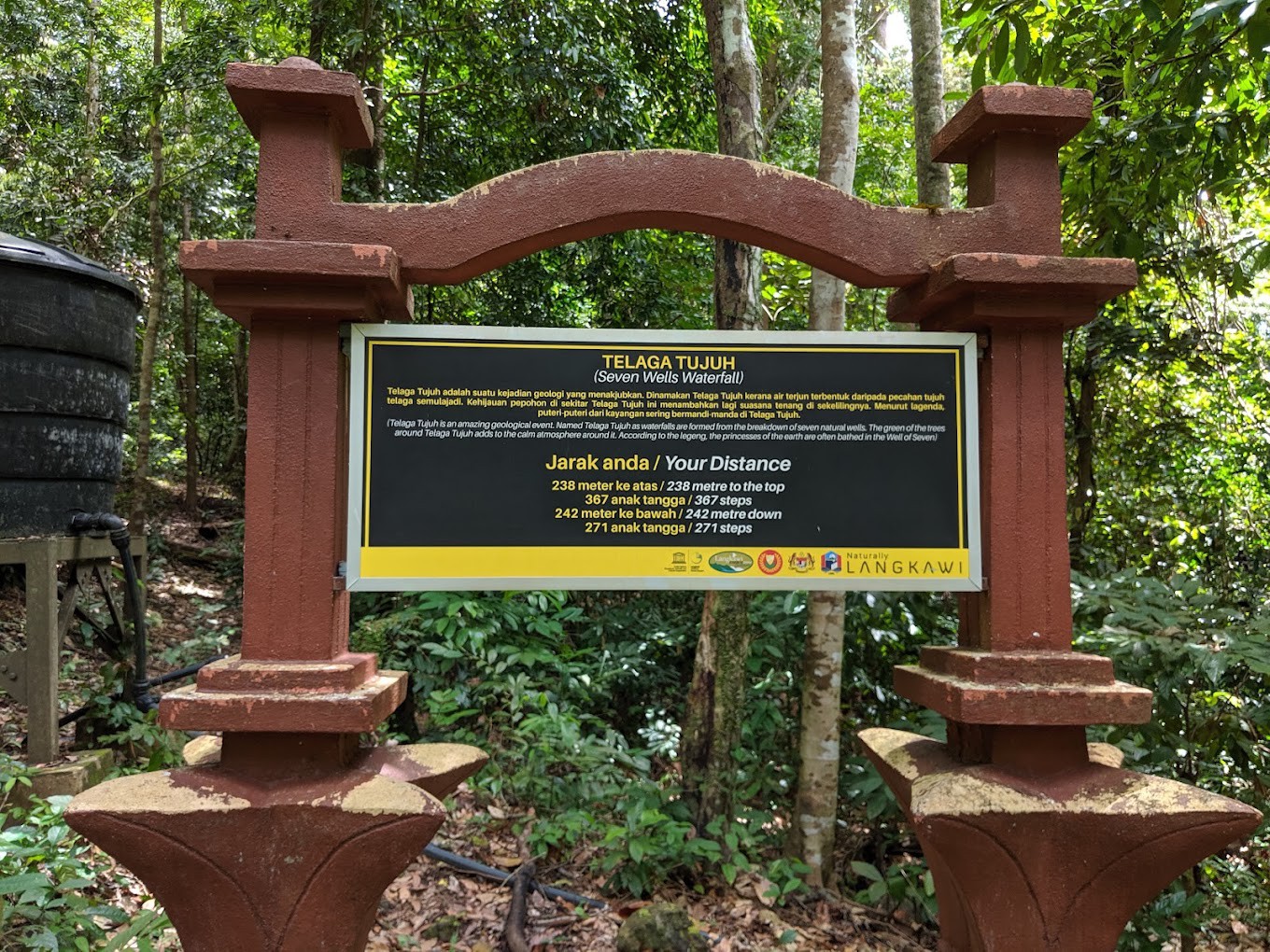Gambar galeri Seven Wells Waterfall (Air Terjun Telaga Tujuh)