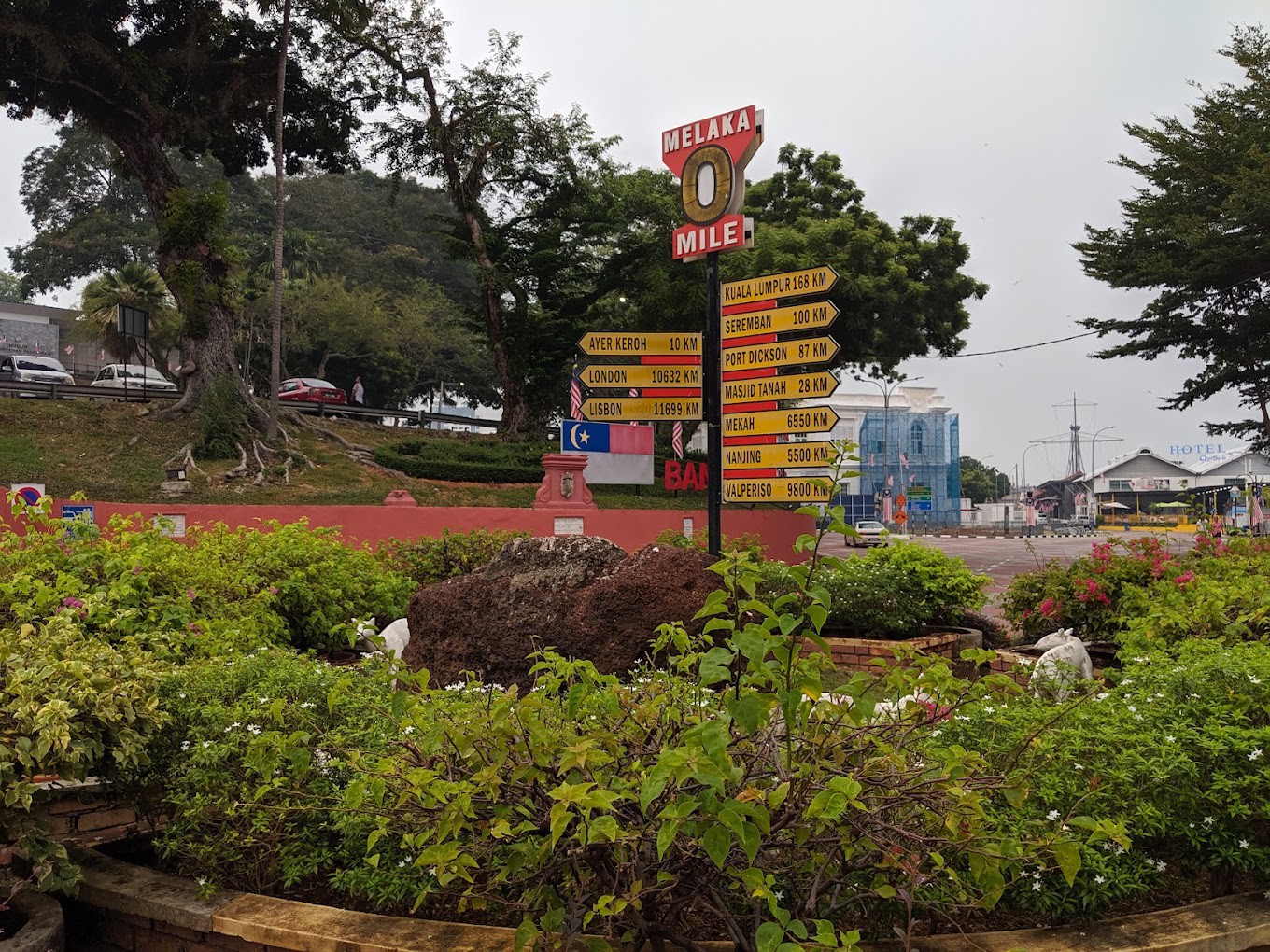 Gambar galeri Dataran Belanda (Dutch Square)