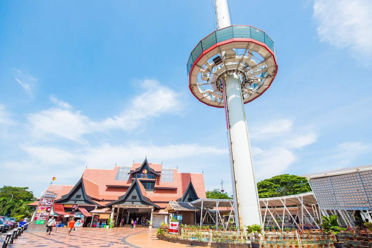 Gambar galeri Menara Taming Sari