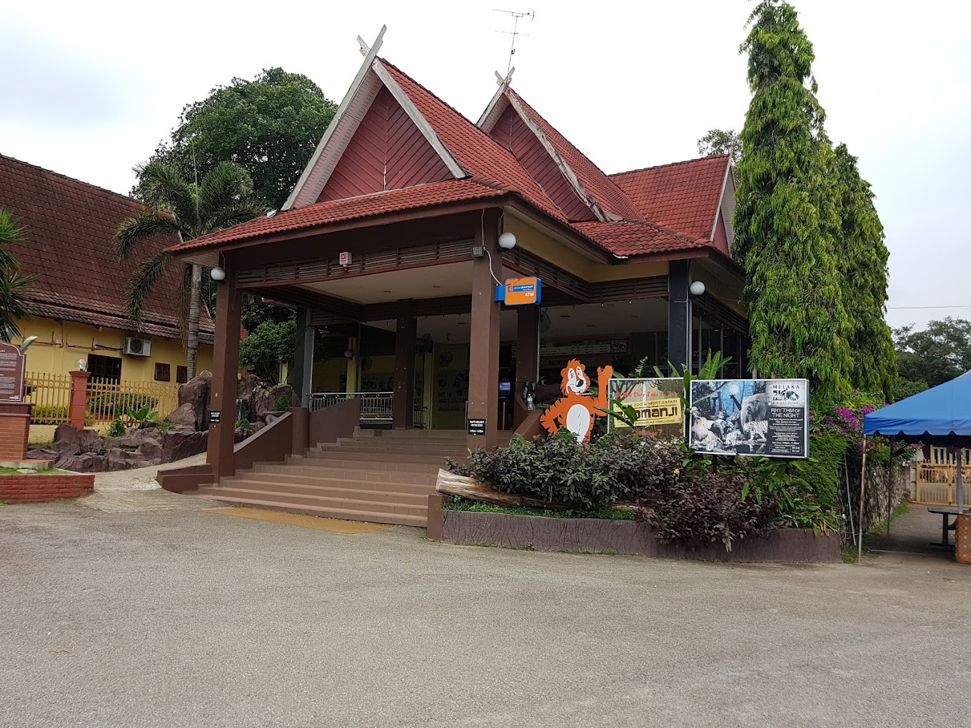 Gambar galeri Zoo Melaka