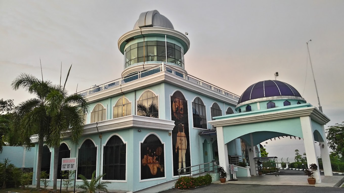 Gambar galeri Kompleks Falak Al-Khawarizmi