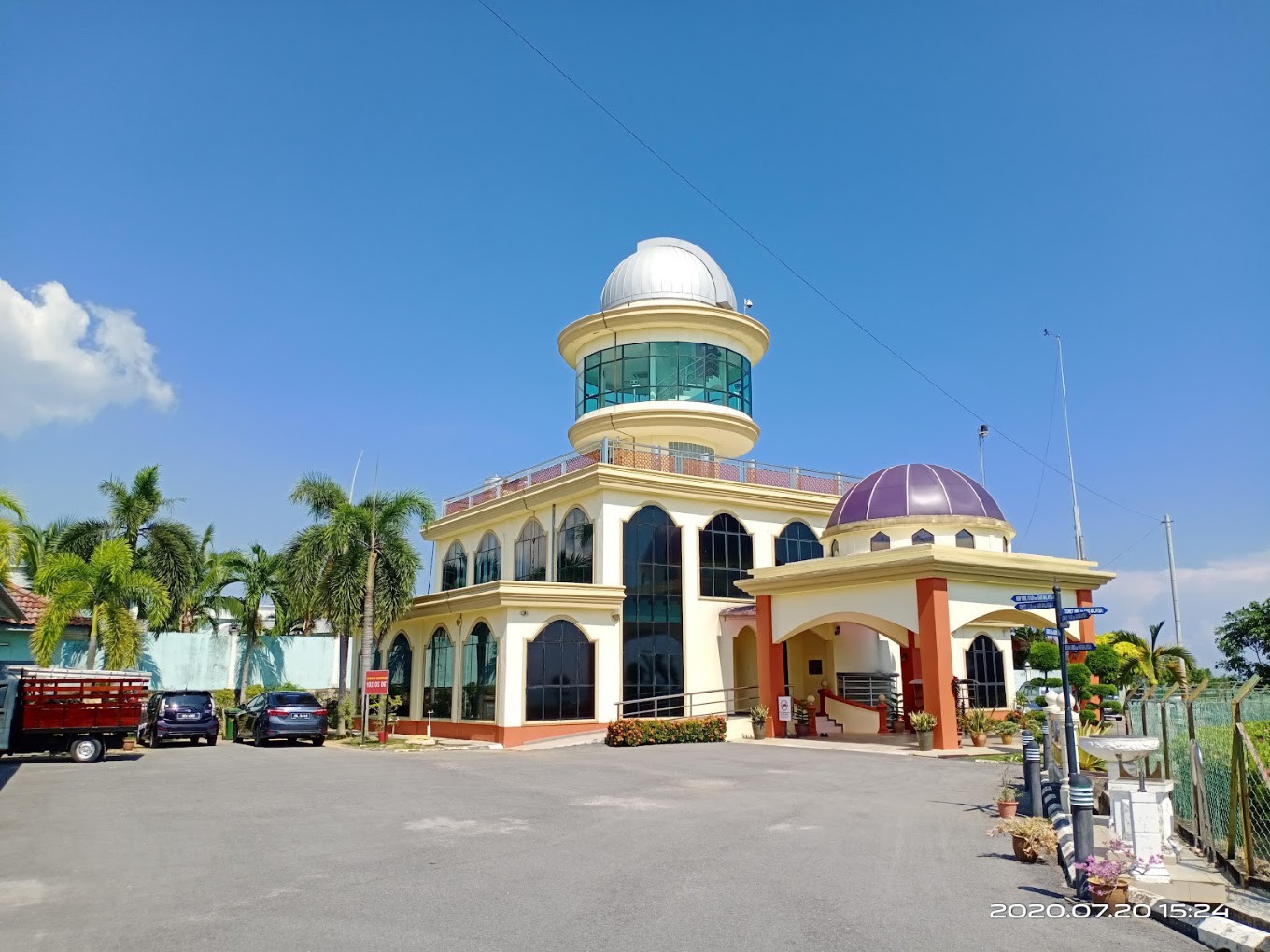Gambar galeri Kompleks Falak Al-Khawarizmi