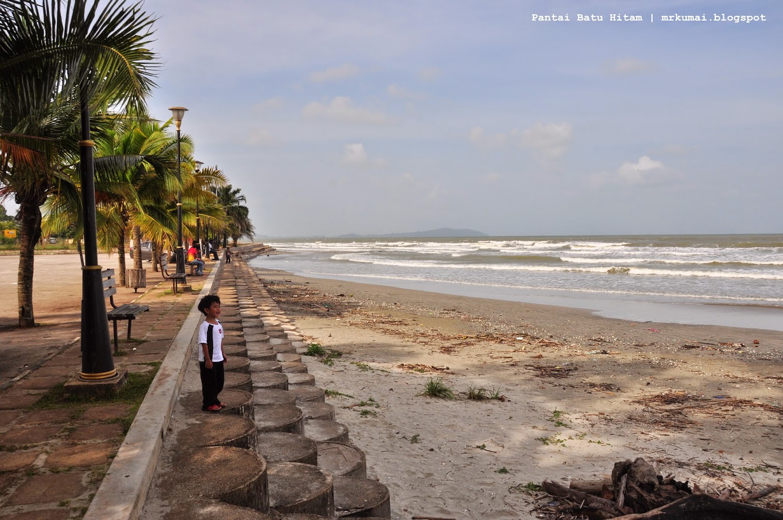 Pantai Batu Hitam — galeri 4