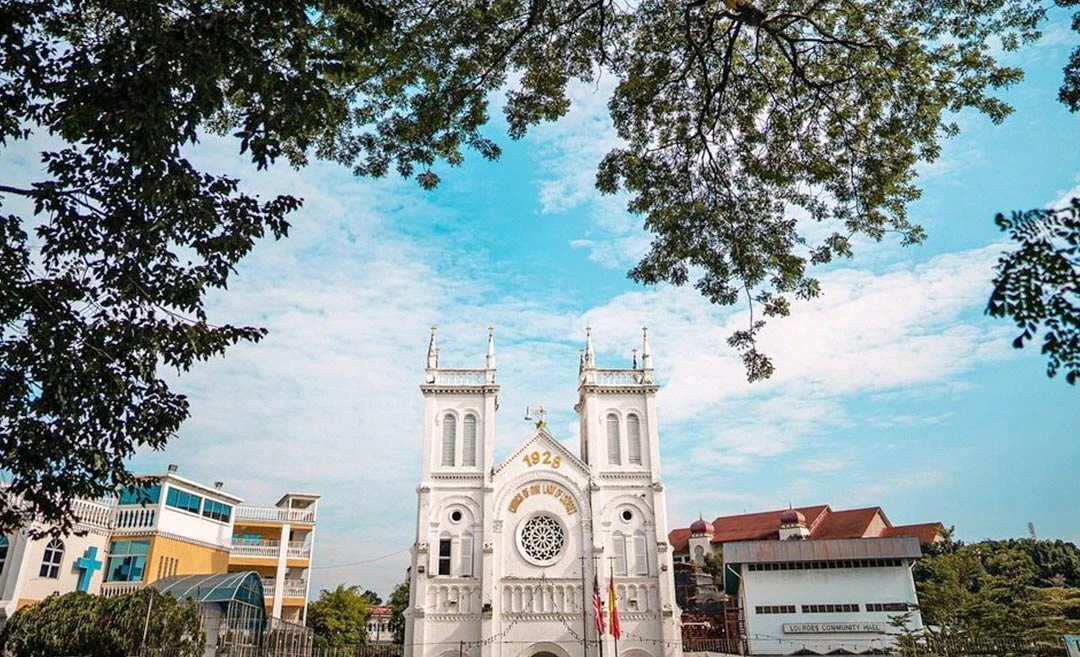 Gereja Our Lady of Lourdes Klang — galeri 3