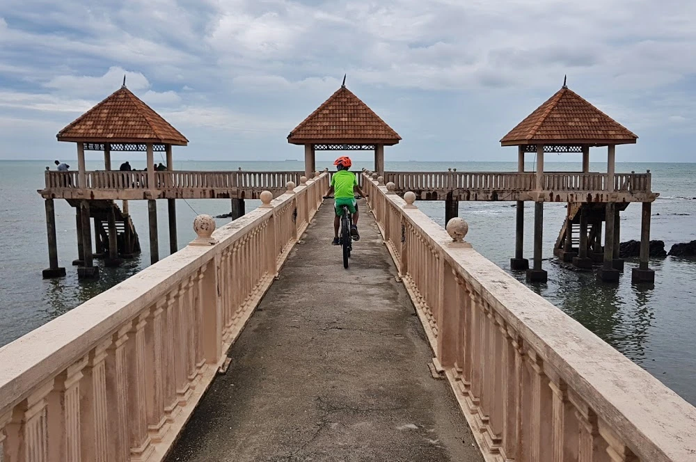 Gambar Pantai Tanjung Balau